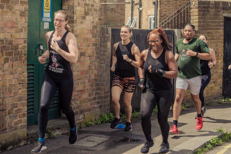 Abi Wynn-Jones running with members at CrossFit Catford